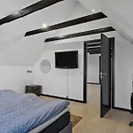 Vakantiehuis Awesome In *